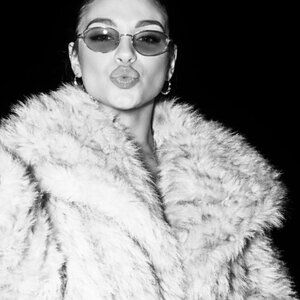 Meet your Posher, Juliette